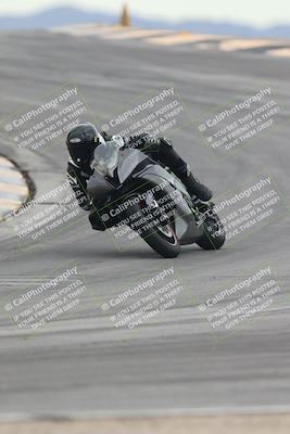 media/Sep-21-2025-Race Pace (Sun) [[98bf33ef95]]/Non Verified/1-Turns 9 and 10 (8am)/